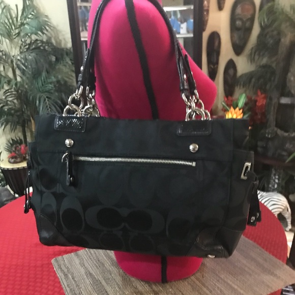 Coach Purse...SOLD  SOME WHERE ELSE - Picture 3 of 8